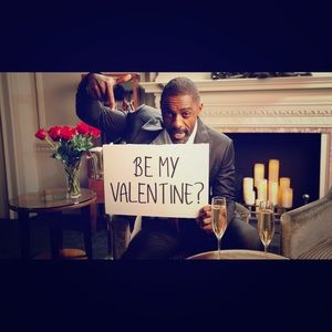 Idris Elba white Omaze t-shirt -sealed